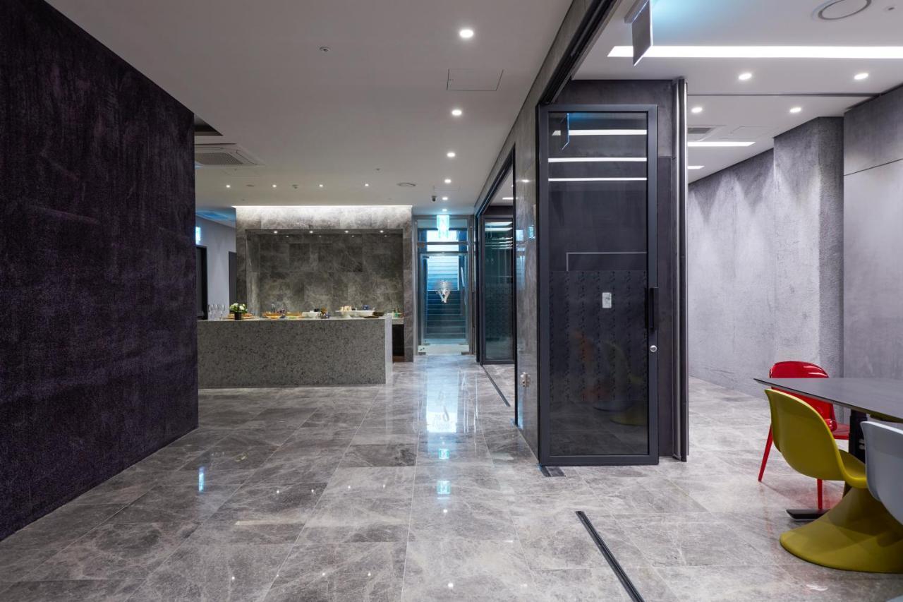 Hotel In 9 Gangnam Сеул Екстериор снимка